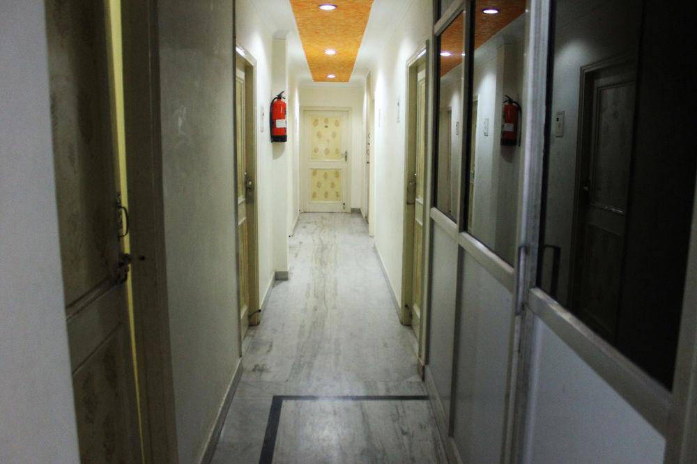 Oyo Rooms Noida Sector 12 Exterior photo